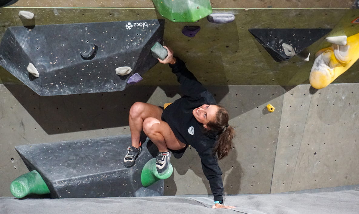 Bouldering close-up